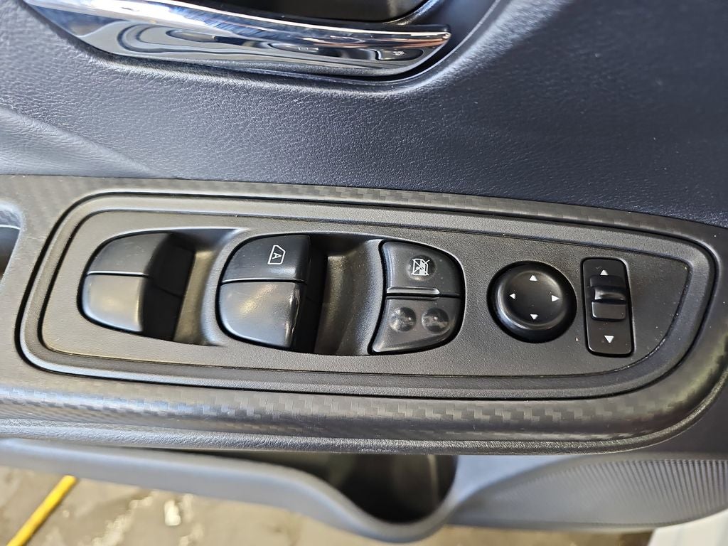 2020 Nissan Versa 1.6 SV