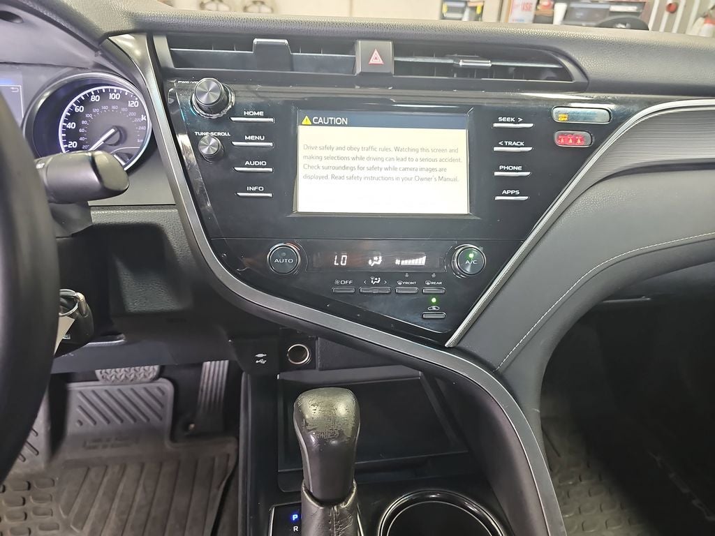 2018 Toyota Camry SE