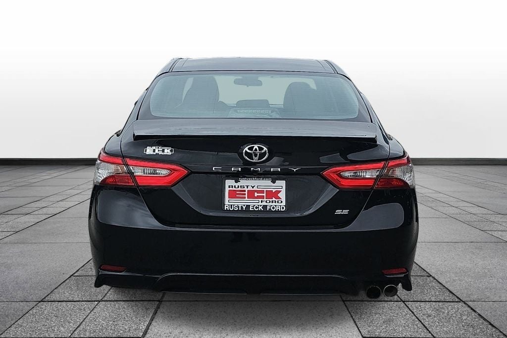 2018 Toyota Camry SE
