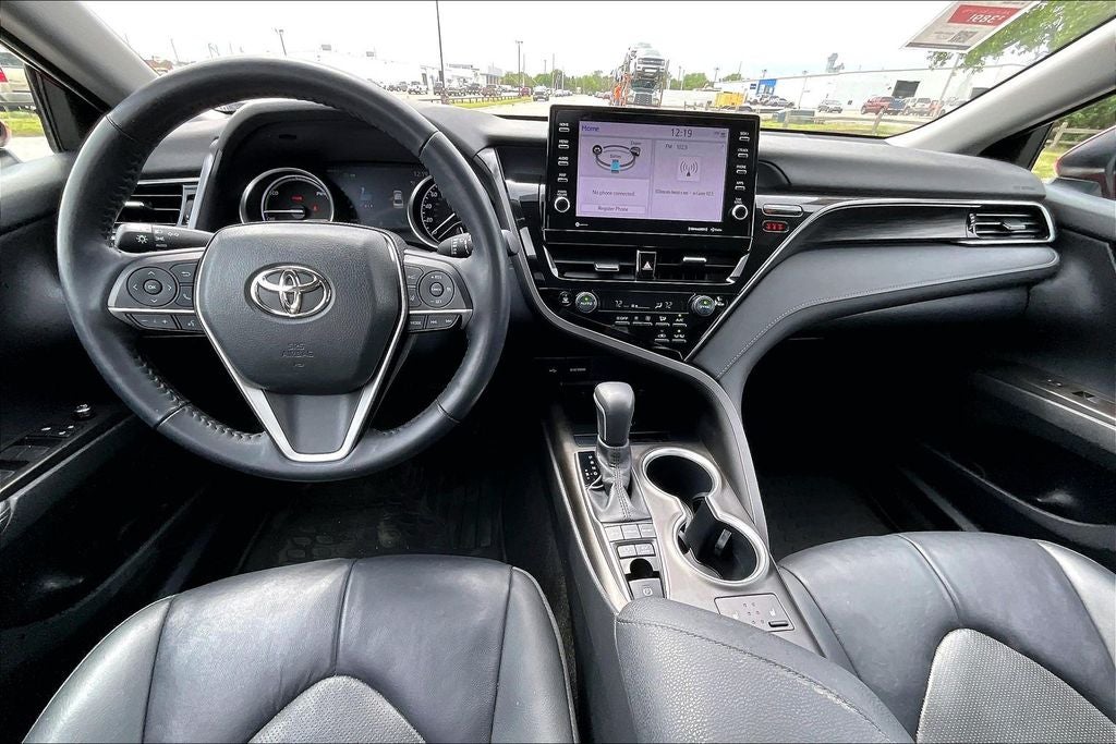 2023 Toyota Camry Hybrid XLE