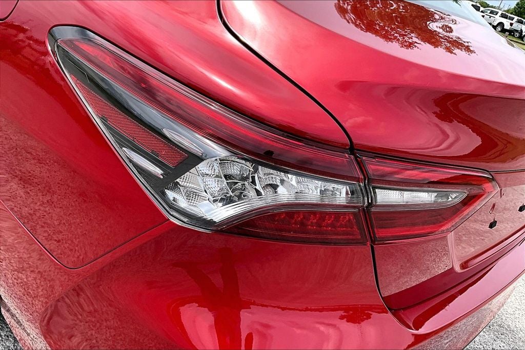 2023 Toyota Camry Hybrid XLE