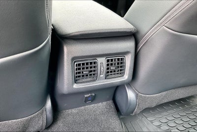 2023 Toyota Camry Hybrid XLE