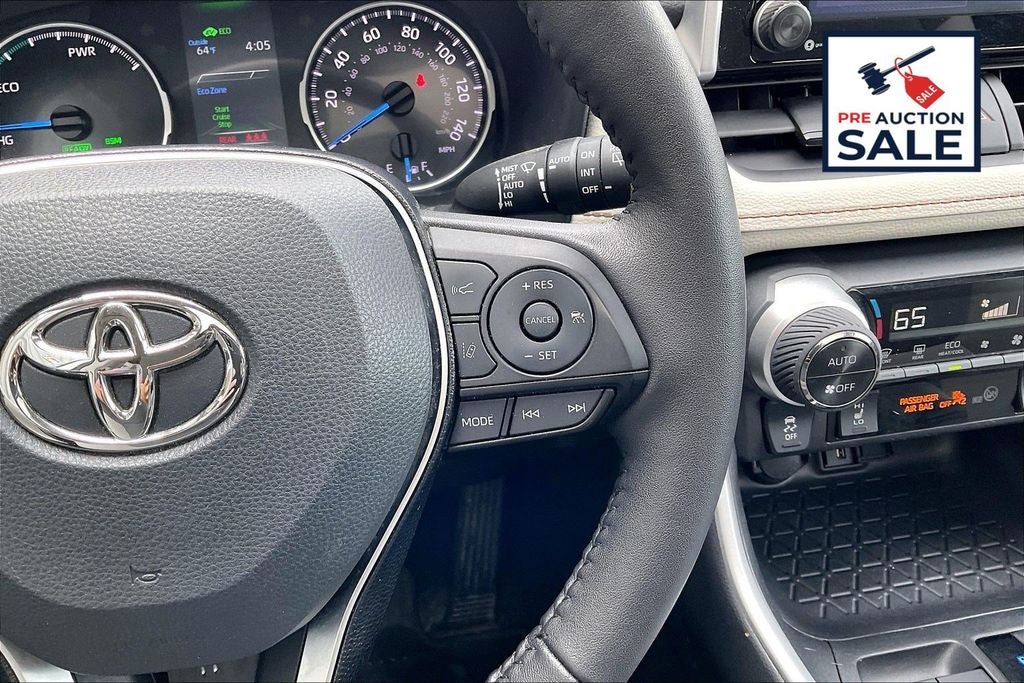 2021 Toyota RAV4 Hybrid XLE