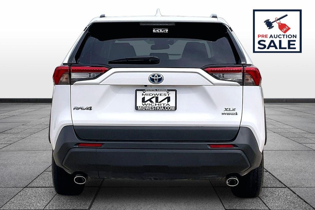 2021 Toyota RAV4 Hybrid XLE