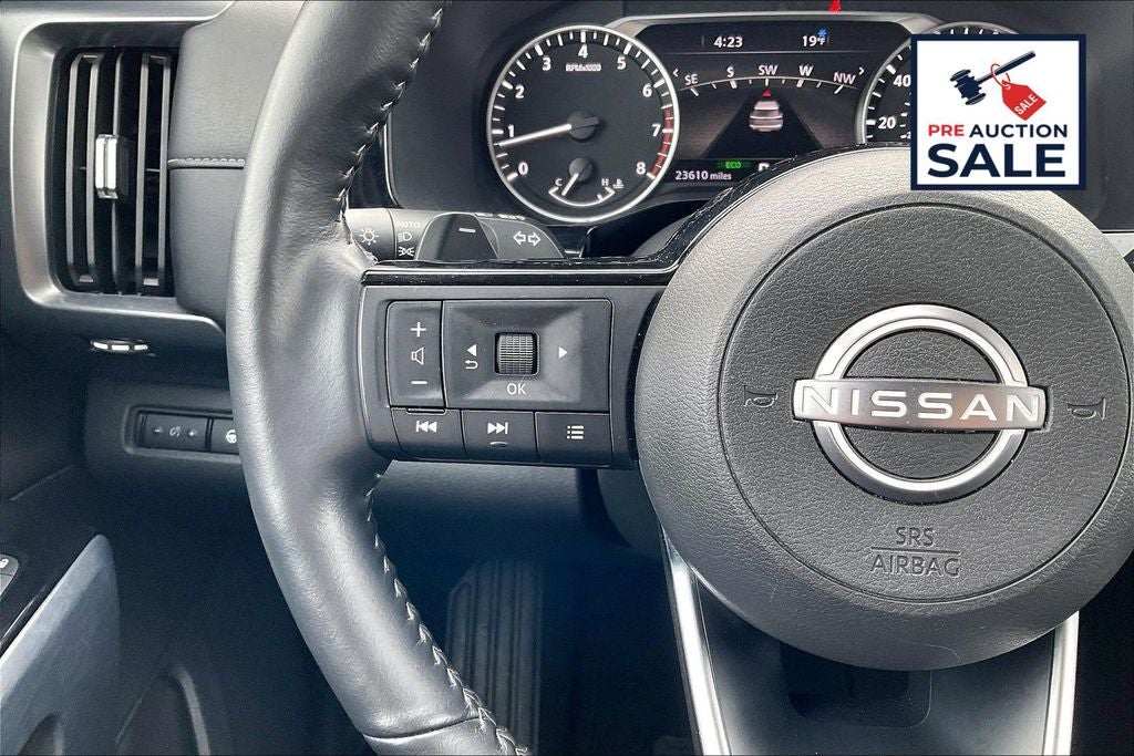 2025 Nissan Pathfinder SL