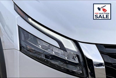 2025 Nissan Pathfinder SL