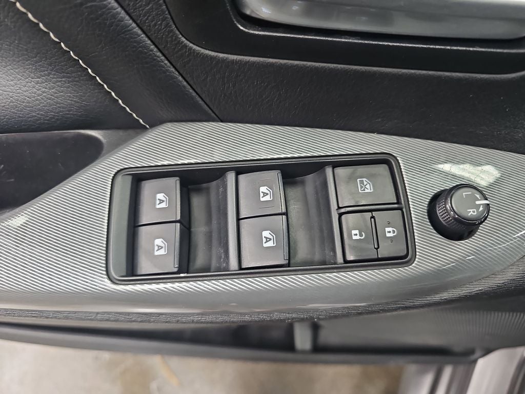 2018 Toyota Sienna SE 8 Passenger