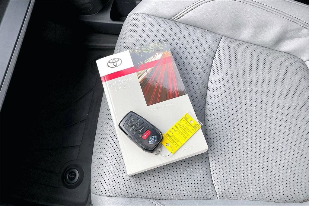 2021 Toyota Sienna Limited 7 Passenger