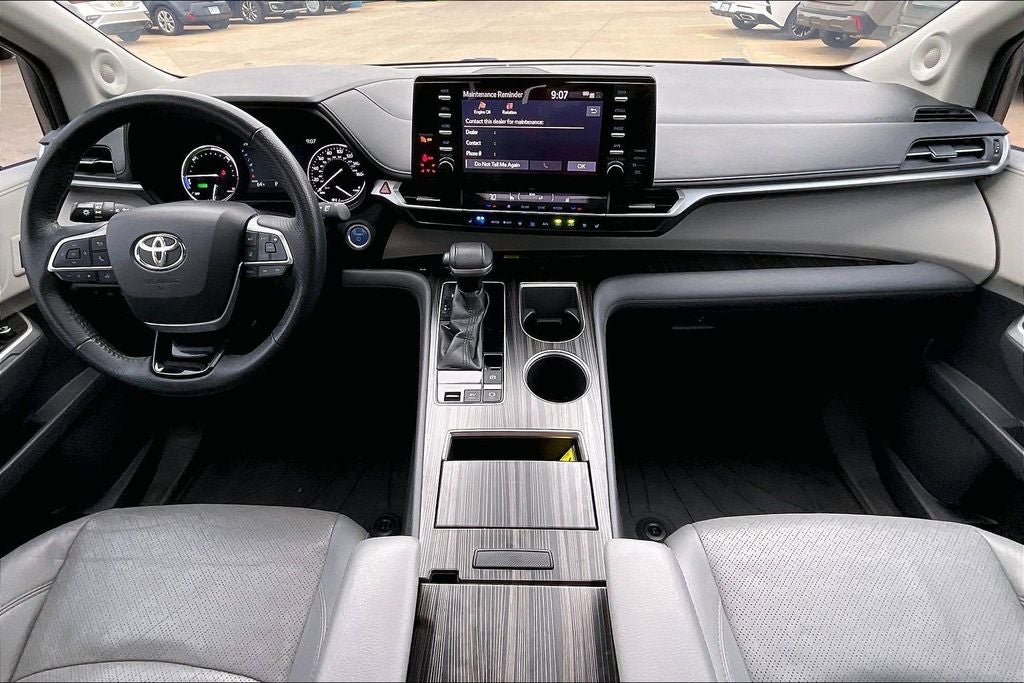 2021 Toyota Sienna Limited 7 Passenger