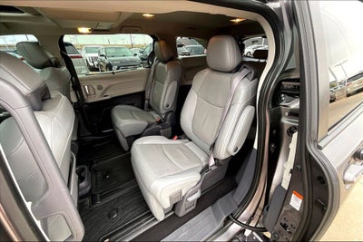 2021 Toyota Sienna Limited 7 Passenger