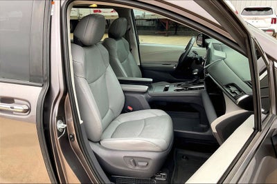 2021 Toyota Sienna Limited 7 Passenger