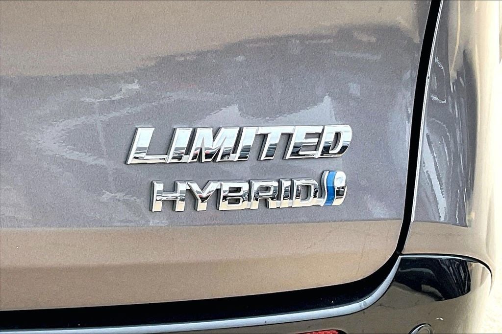 2021 Toyota Sienna Limited 7 Passenger