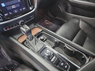 2021 Volvo S60 T6 Momentum