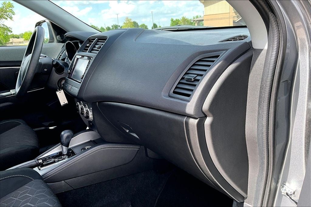 2025 Mitsubishi Outlander Sport 2.0 ES