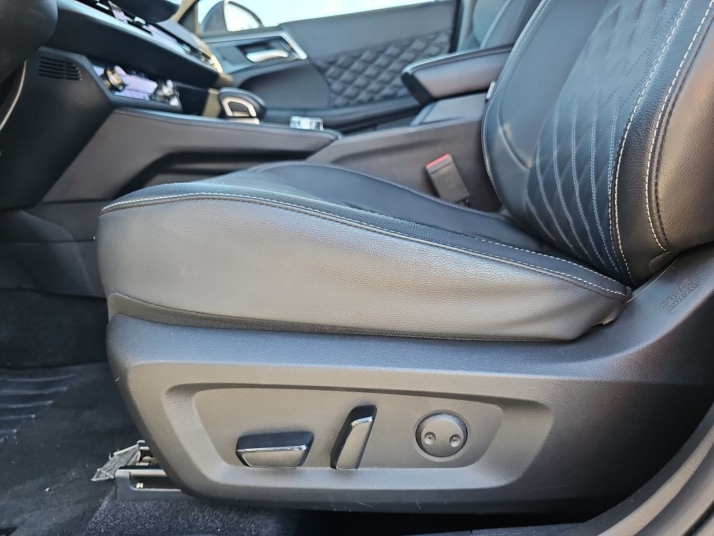 2024 Mitsubishi Outlander SEL Black Edition