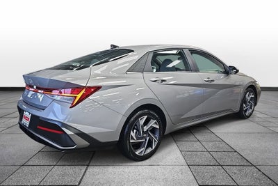 2025 Hyundai Elantra SEL Convenience