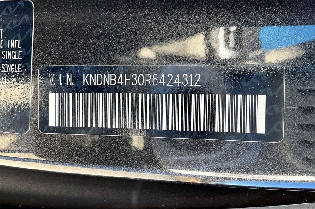 2024 Kia Carnival LX