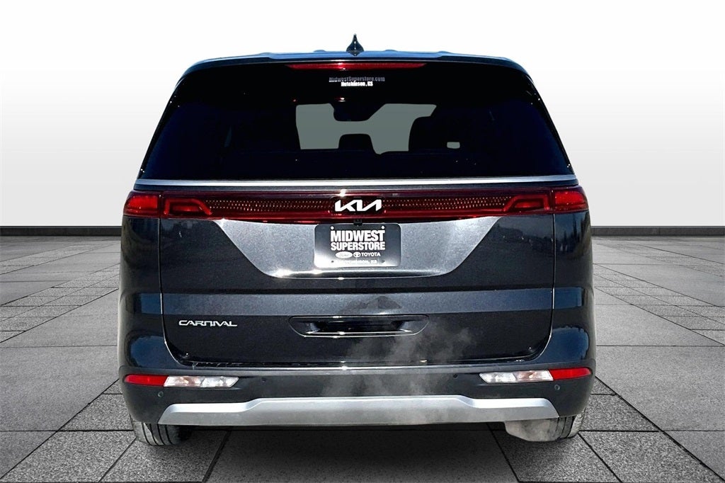 2024 Kia Carnival LX