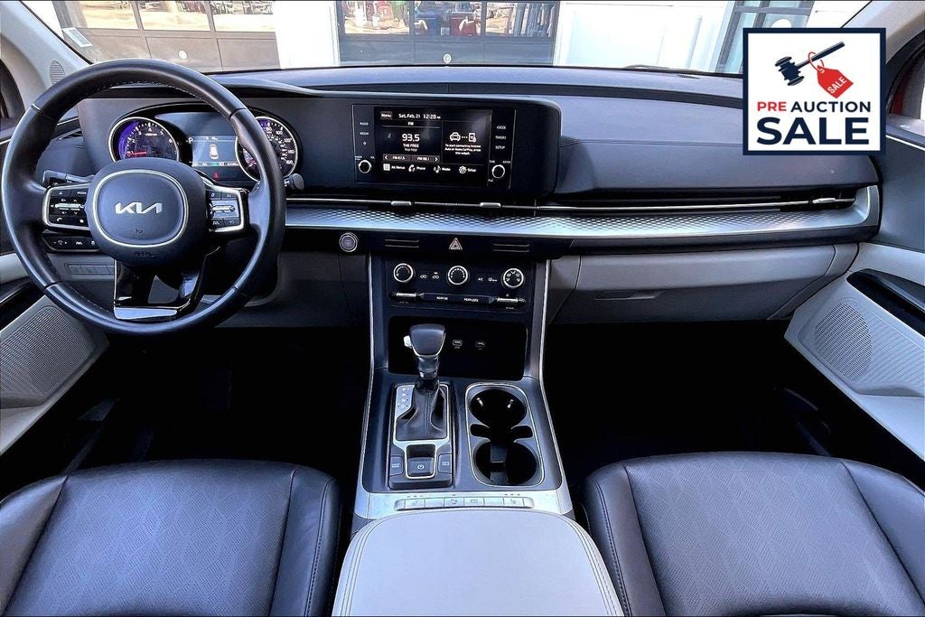 2024 Kia Carnival LX