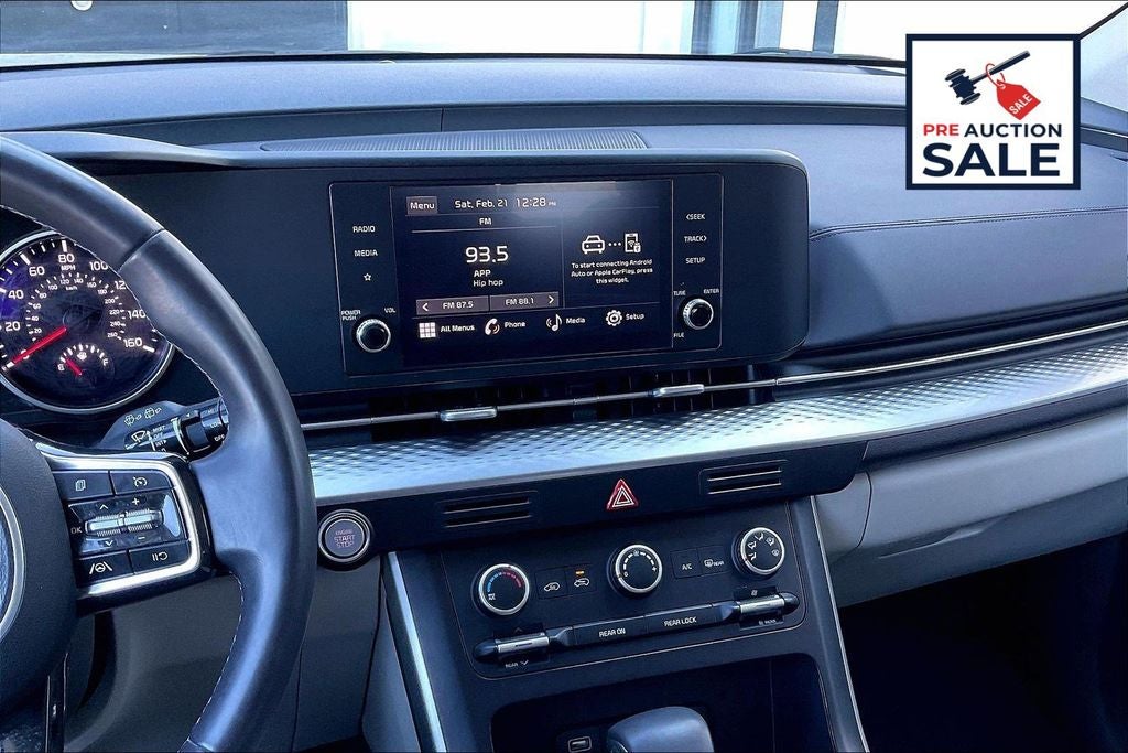 2024 Kia Carnival LX