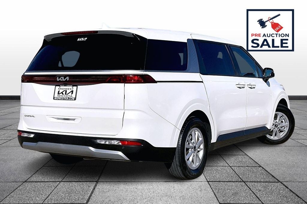 2024 Kia Carnival LX