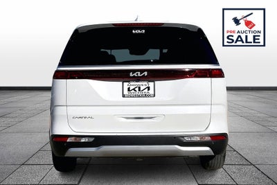 2024 Kia Carnival LX